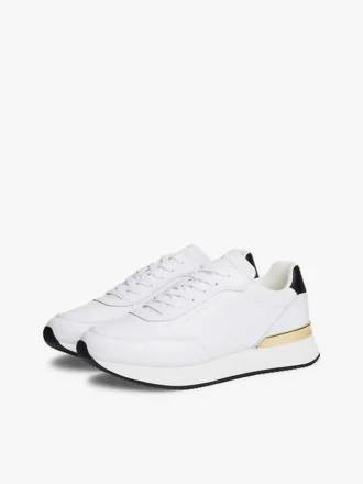 Adidași din piele cu accente metalice