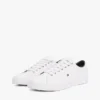 Adidași din piele cu steag Adidași din piele cu steag