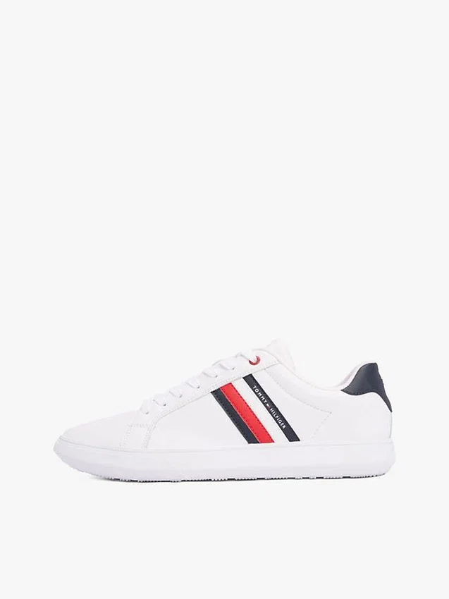 Adidași din piele cu talpă cupsole și dungi Adidași din piele cu talpă cupsole și dungi