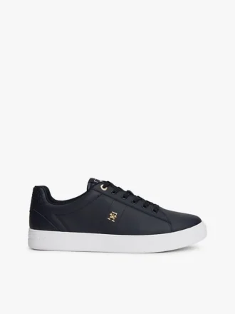 Adidași din piele cu toc și monogramă