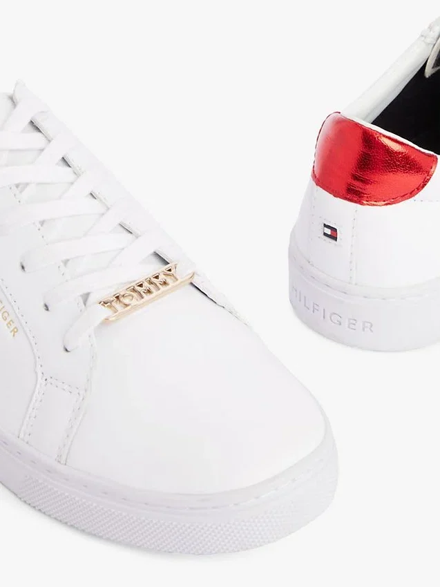 Adidași din piele solidă Adidași din piele solidă