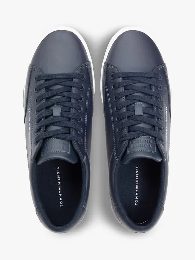 Adidași din piele vulcanizată Adidași din piele vulcanizată