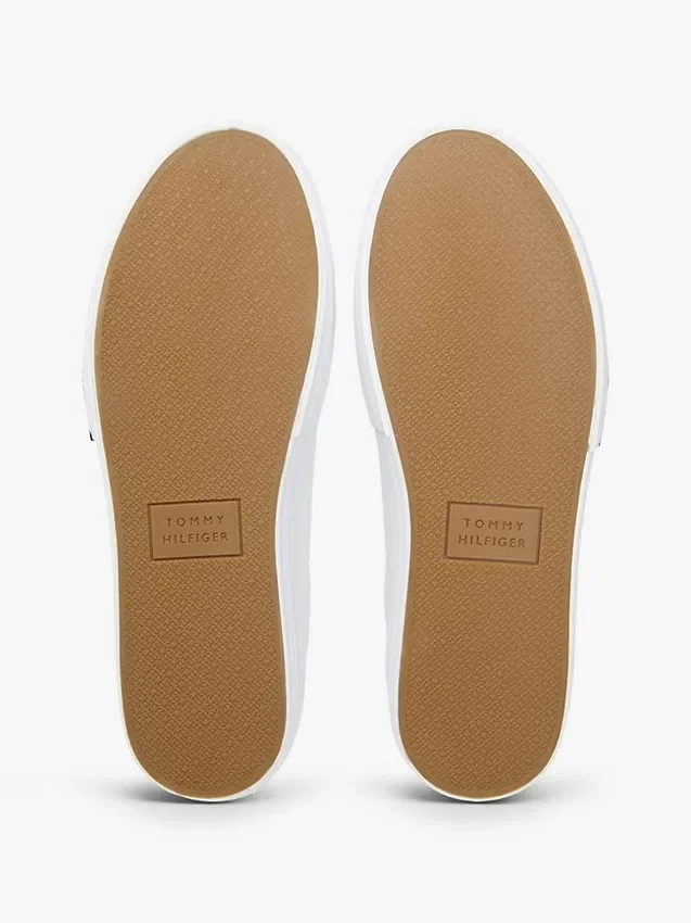 Adidași din piele vulcanizată Adidași din piele vulcanizată