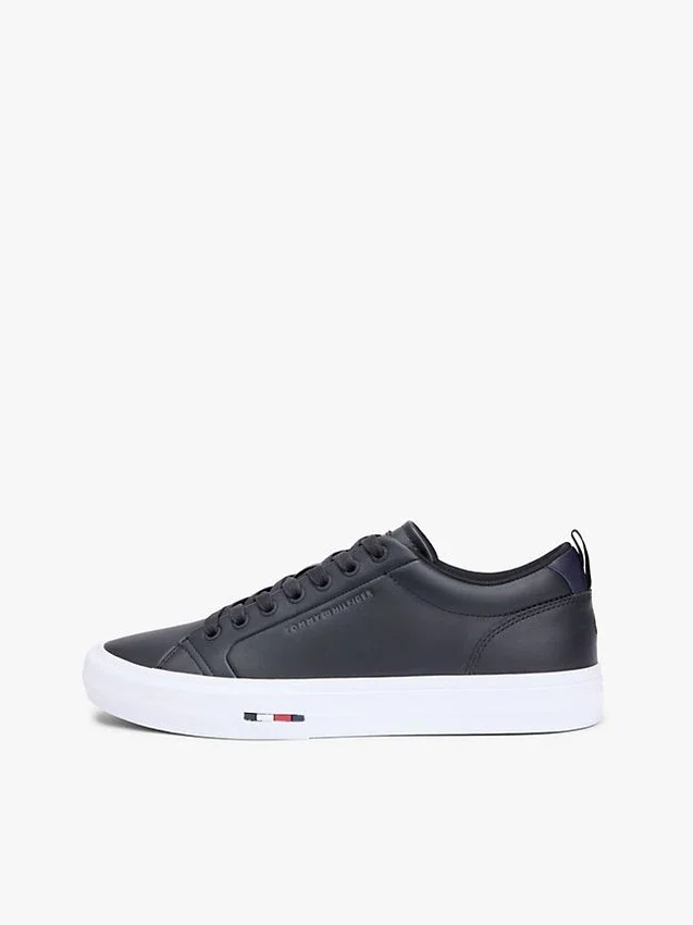 Adidași din piele vulcanizată Adidași din piele vulcanizată