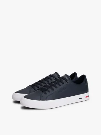 Adidași din piele vulcanizată cu dungi în formă de steag