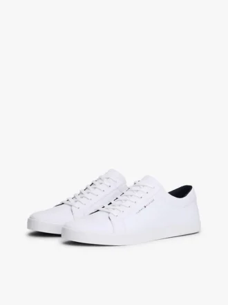 Adidași din pânză vulcanizată