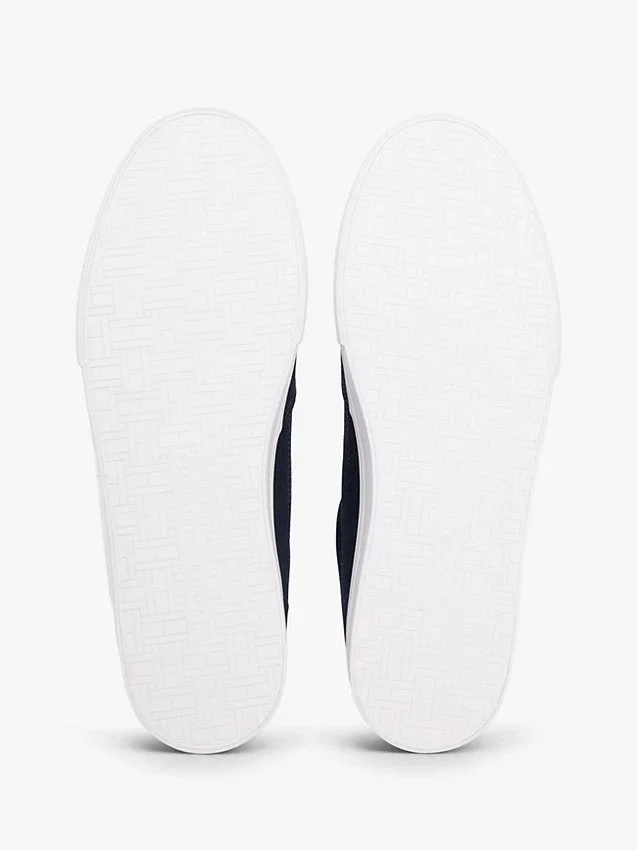 Adidași din pânză vulcanizată Adidași din pânză vulcanizată