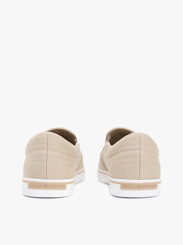 Adidași slip-on din pânză vulcanizată Adidași slip-on din pânză vulcanizată