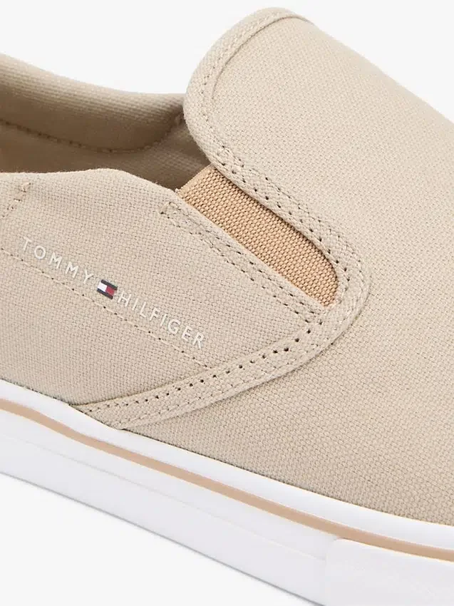 Adidași slip-on din pânză vulcanizată Adidași slip-on din pânză vulcanizată