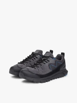 Adidași tehnici din piele de căprioară hidrofugă