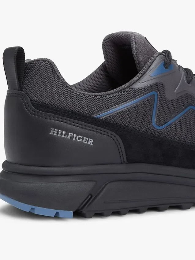 Adidași tehnici din piele de căprioară hidrofugă Adidași tehnici din piele de căprioară hidrofugă
