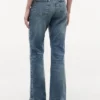 Blugi bootcut cu talie medie și material elastic Blugi bootcut cu talie medie și material elastic