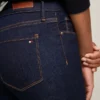 Blugi skinny cu talie medie și spălare închisă
