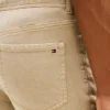 Blugi slim vopsiți în bucată Blugi slim vopsiți în bucată