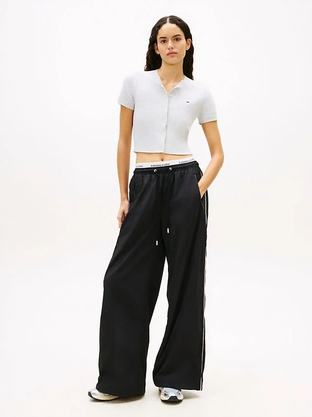 Cardigan cu mâneci scurte Tommy Jeans Pantaloni scurți Cardigan cu mâneci scurte Tommy Jeans Pantaloni scurți