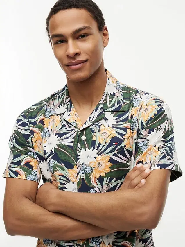 Cămașă de tabără cu imprimeu floral tropical, croială regular Cămașă de tabără cu imprimeu floral tropical, croială regular