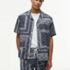 Cămașă de tabără cu patchwork bandana, croială clasică Cămașă de tabără cu patchwork bandana, croială clasică