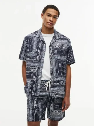 Cămașă de tabără cu patchwork bandana, croială clasică