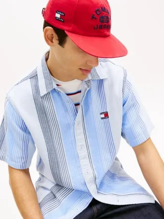 Cămașă Tommy Jeans cu dungi, croială lejeră