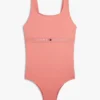 Costum de baie pentru fete cu guler pătrat și logo Costum de baie pentru fete cu guler pătrat și logo