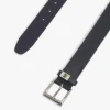 Curea din piele texturată cu cataramă pătrată Curea din piele texturată cu cataramă pătrată