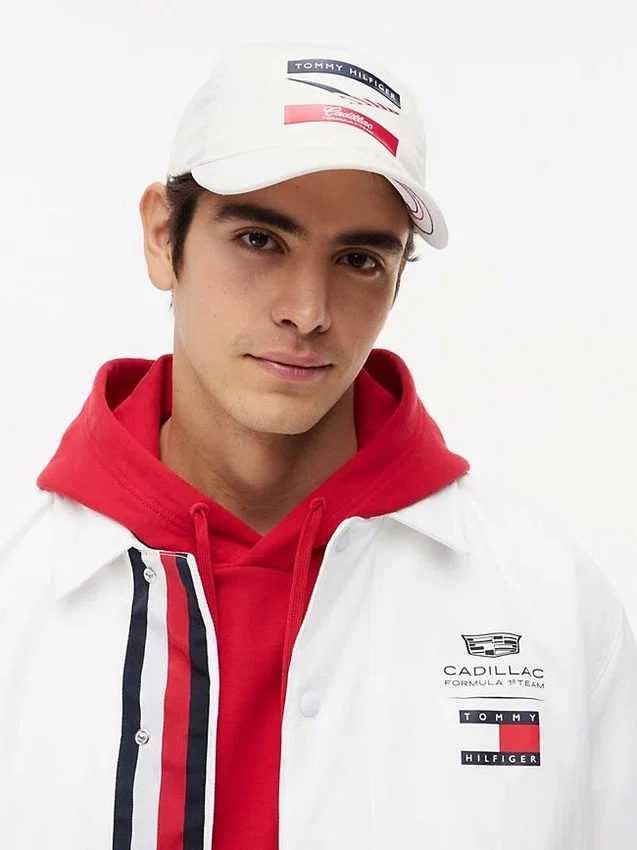 Șepci Tommy x Cadillac F1® Team Chevron Șepci Tommy x Cadillac F1® Team Chevron