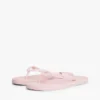 Flip-flop cu detalii metalice cu monogramă