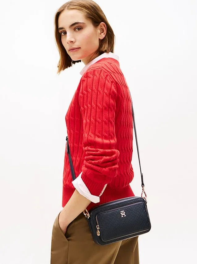 Geantă crossbody cu monogramă în relief pe toată suprafața Geantă crossbody cu monogramă în relief pe toată suprafața