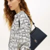 Geantă de umăr cu monogramă lustruită Geantă de umăr cu monogramă lustruită