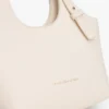 Geantă mini tote cu logo metalic și textură granulată Geantă mini tote cu logo metalic și textură granulată