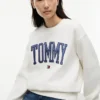 Hanorac cu guler rotund și logo Tommy