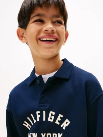 Hanorac curbat cu imprimeu Hilfiger pentru copii