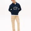 Hanorac curbat cu imprimeu Hilfiger pentru copii