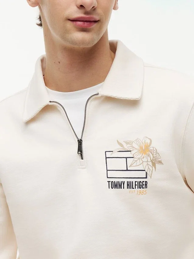 Hanorac polo cu logo floral și fermoar pe un sfert Hanorac polo cu logo floral și fermoar pe un sfert
