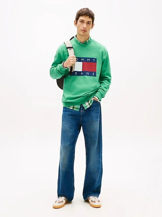 Hanorac Tommy Jeans cu logo mare în formă de steag Hanorac Tommy Jeans cu logo mare în formă de steag