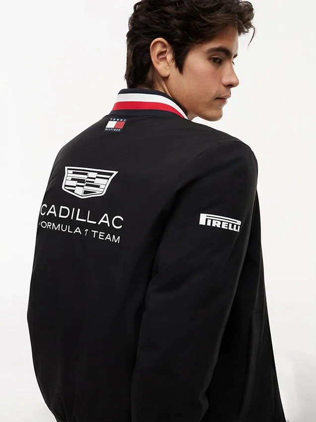 Jachetă bomber Tommy x Cadillac F1® Team Replica Jachetă bomber Tommy x Cadillac F1® Team Replica