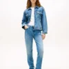 Jachetă din denim decolorat, strânsă în talie Jachetă din denim decolorat, strânsă în talie