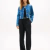 Jachetă din denim spălat mediu pentru femei Jachetă din denim spălat mediu pentru femei