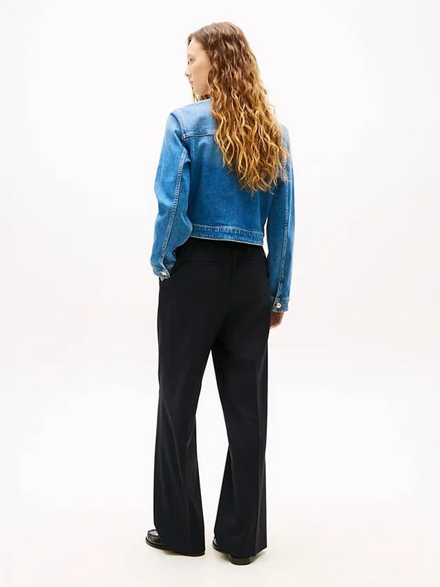 Jachetă din denim spălat mediu pentru femei Jachetă din denim spălat mediu pentru femei