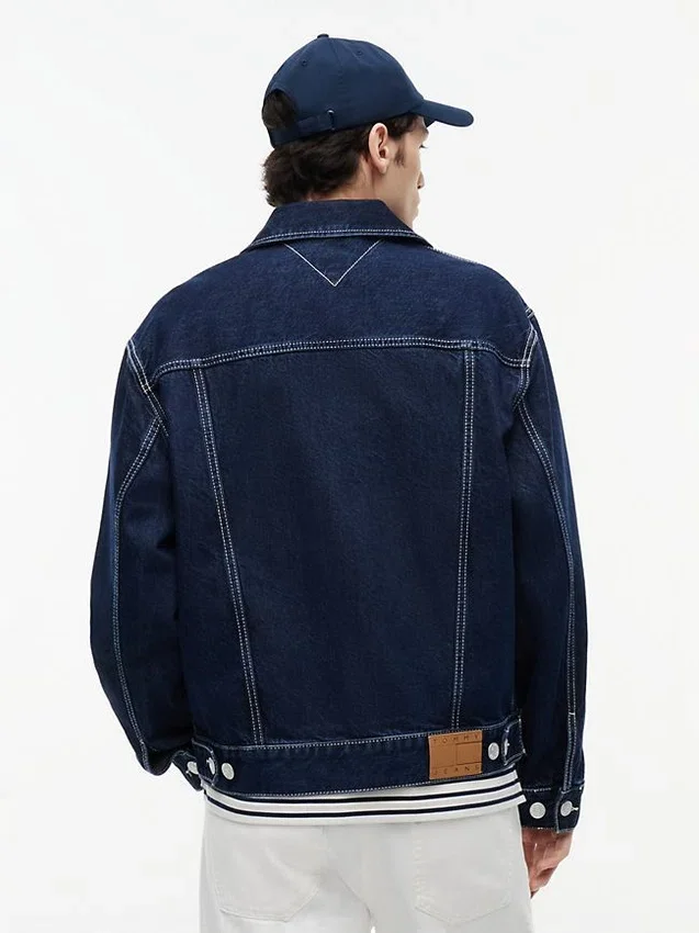 Jachetă Tommy Jeans din denim cu spălare închisă Jachetă Tommy Jeans din denim cu spălare închisă