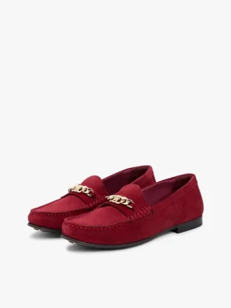 Mocasini din piele de căprioară cu lanț