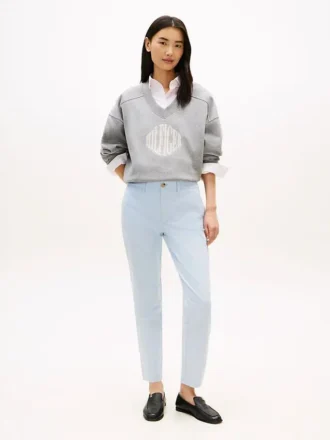 Pantaloni chino cu croială slim
