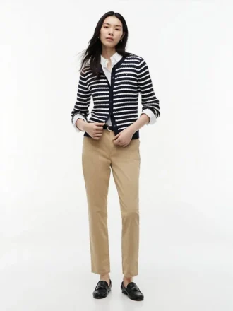 Pantaloni chino cu croială slim