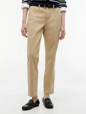 Pantaloni chino cu croială slim