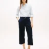 Pantaloni chino cu talie largă și curea Pantaloni chino cu talie largă și curea