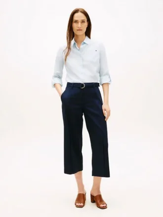 Pantaloni chino cu talie largă și curea