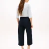 Pantaloni chino cu talie largă și curea Pantaloni chino cu talie largă și curea