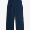 Pantaloni chino din twill plisat Pantaloni chino din twill plisat
