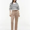 Pantaloni cu buzunare din bumbac elastic Pantaloni cu buzunare din bumbac elastic