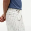 Pantaloni cu curele din amestec de bumbac și in, cu dungi